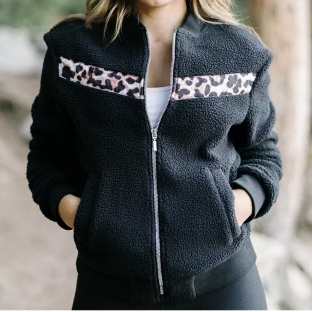 Zyia Active Flying V leopard accent black Sherpa bomber teddy jacket L